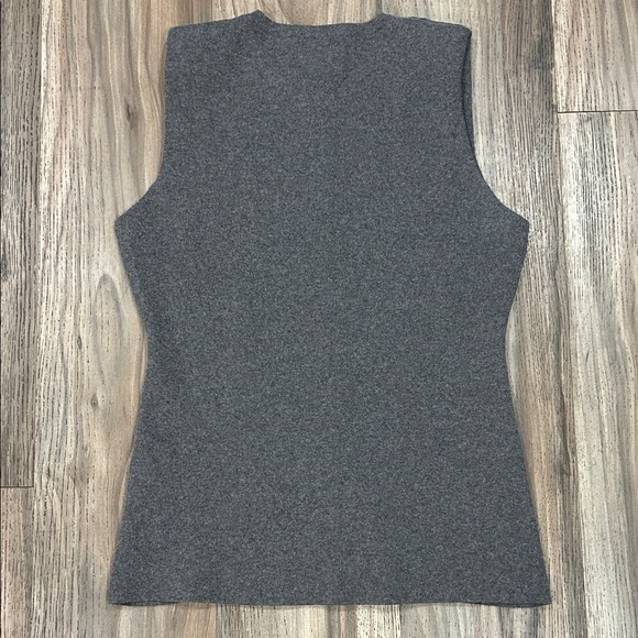 H&M Charcoal Top - Picture 3 of 8